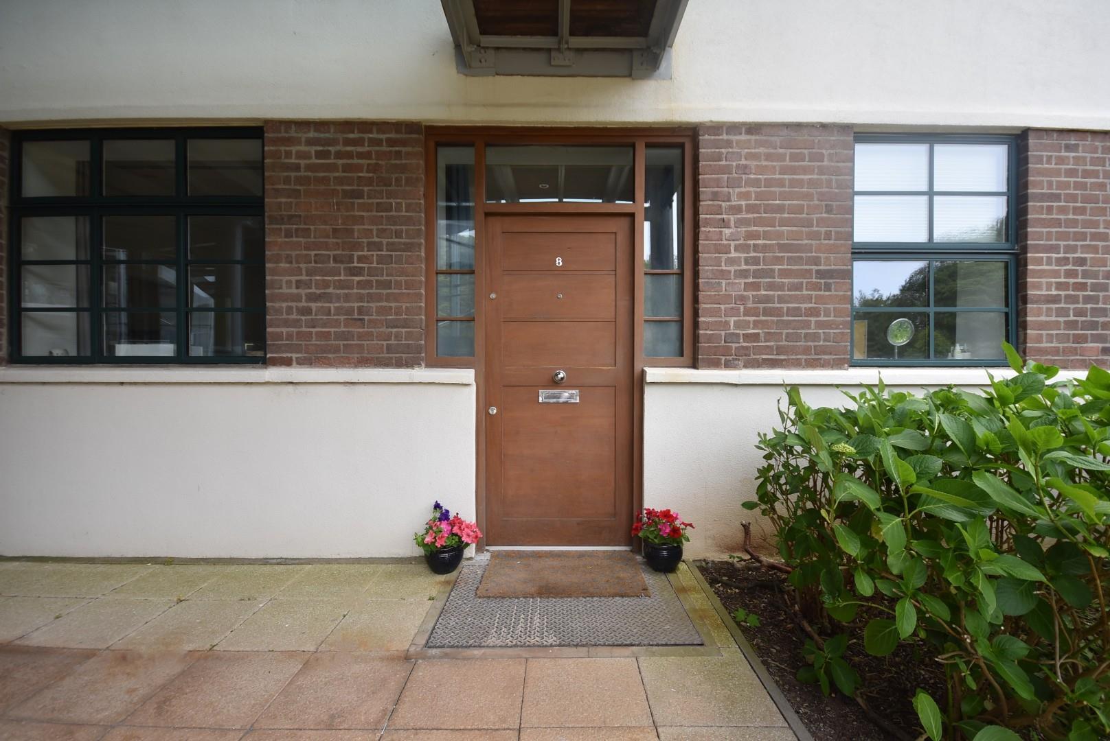 8 Woodlands, Hayes Point, Sully, CF64 5QE